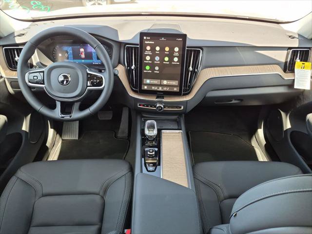 New 2027 Volvo XC60 B5 Plus AWD/4WD image 11