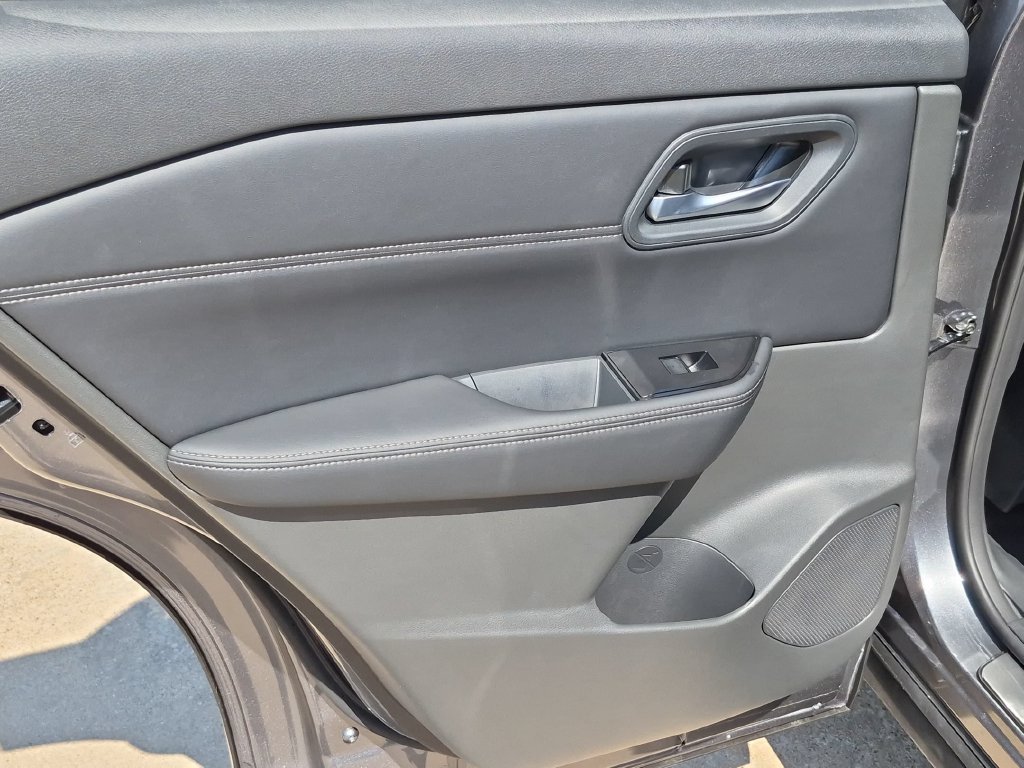 New 2026 Nissan Rogue Dark Armor FWD image 18