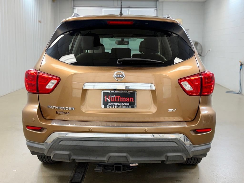 Used 2017 Nissan Pathfinder SV w/ Cargo Package FWD image 6