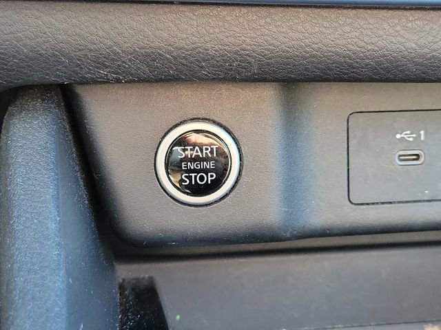 Used 2021 Nissan Rogue S image 27