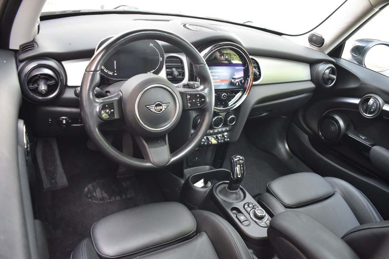 Used 2024 MINI Cooper SE FWD image 24