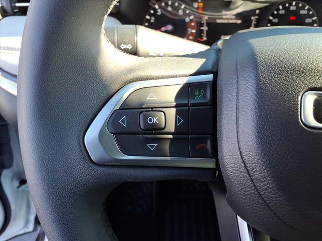 Used 2023 Jeep Compass Limited image 19