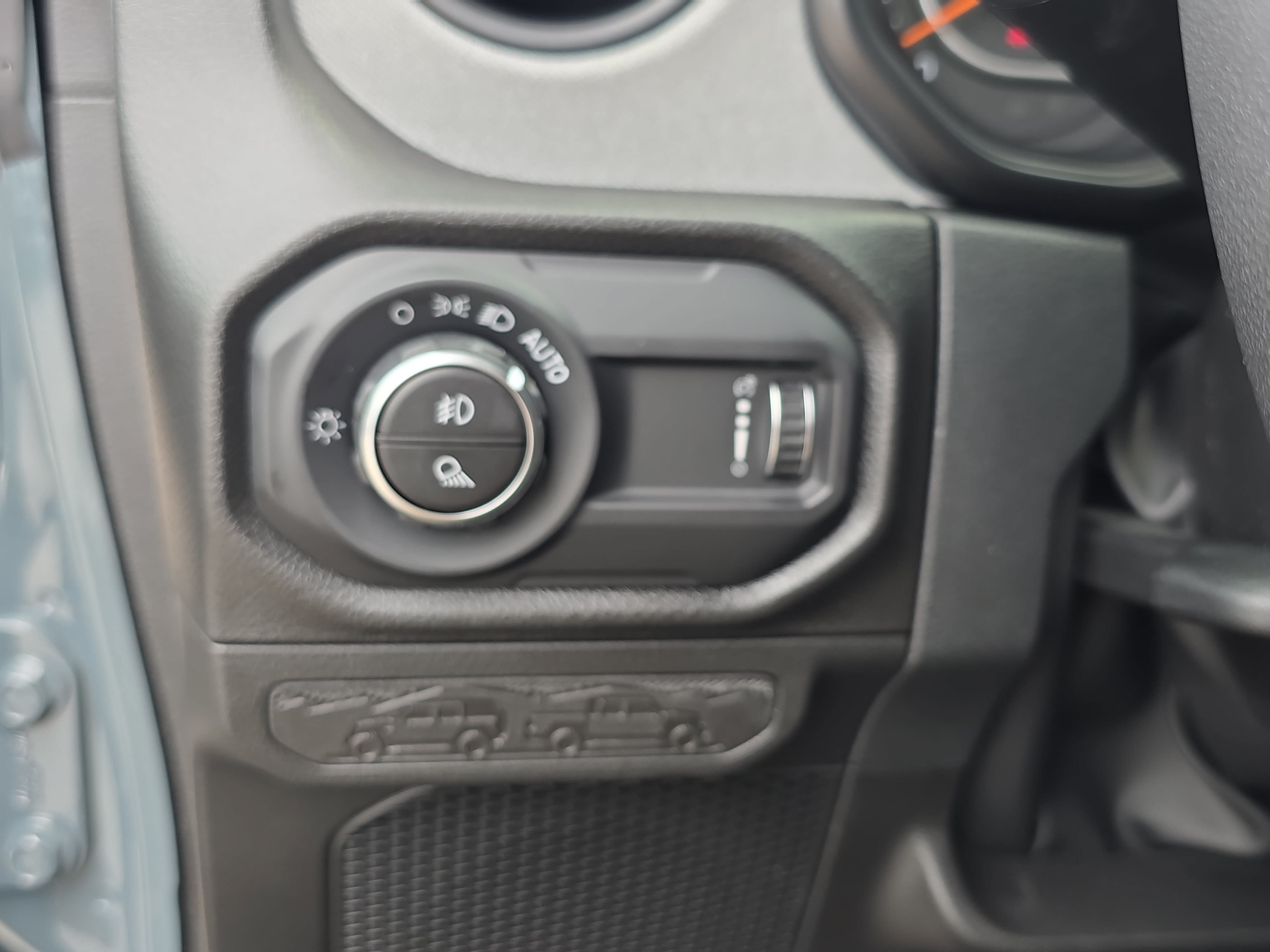 New 2026 Jeep Gladiator Sport AWD/4WD image 23