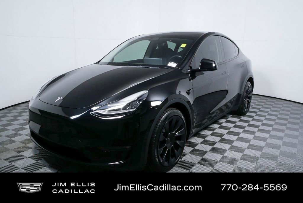 Used 2022 Tesla Model Y Long Range image 15