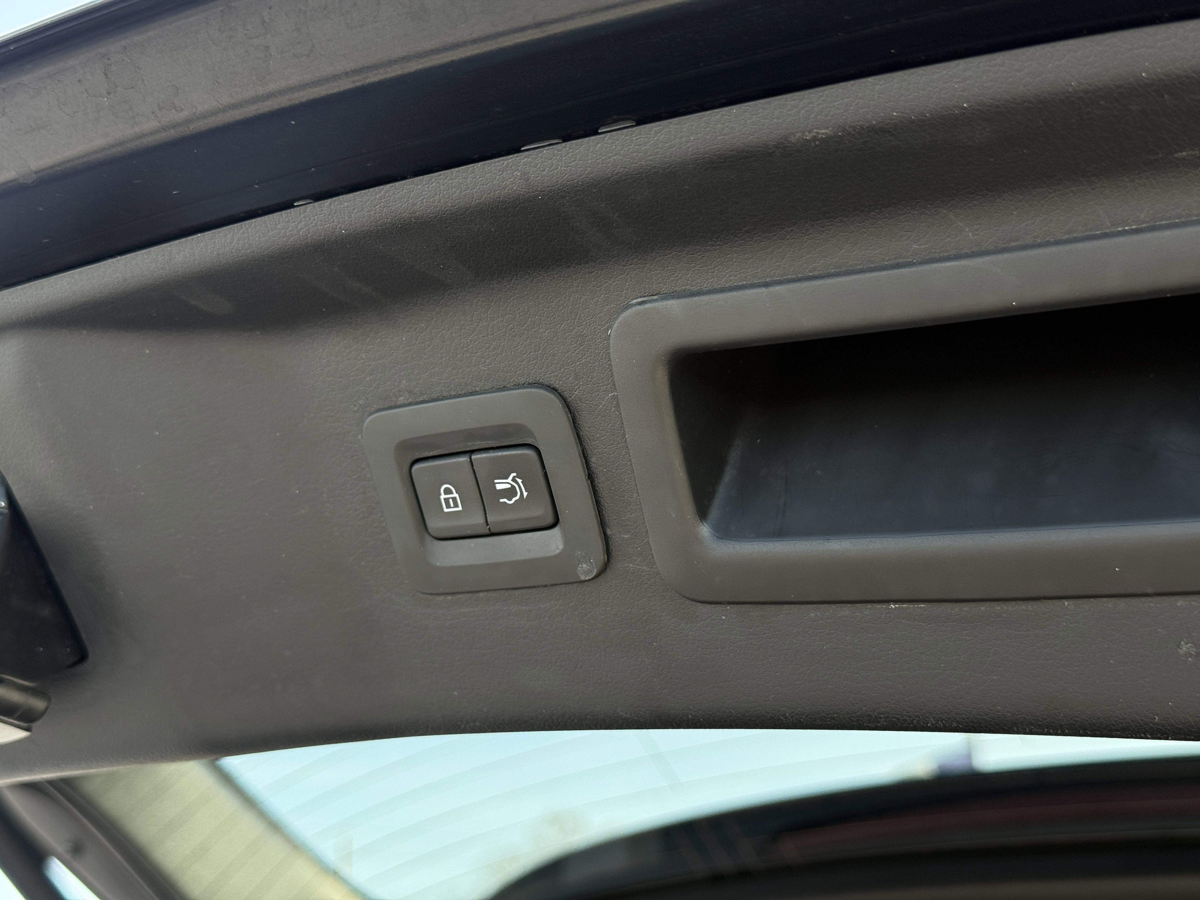 Used 2024 MAZDA CX-90 3.3 Turbo w/ Select Package image 39