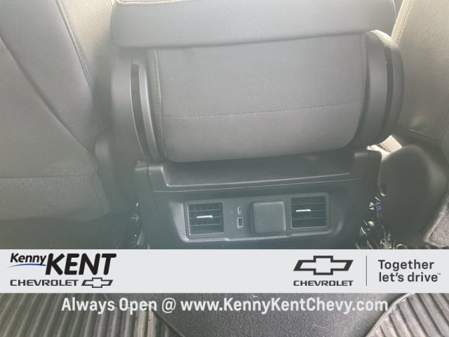 Used 2023 Chevrolet Silverado 1500 LT image 16