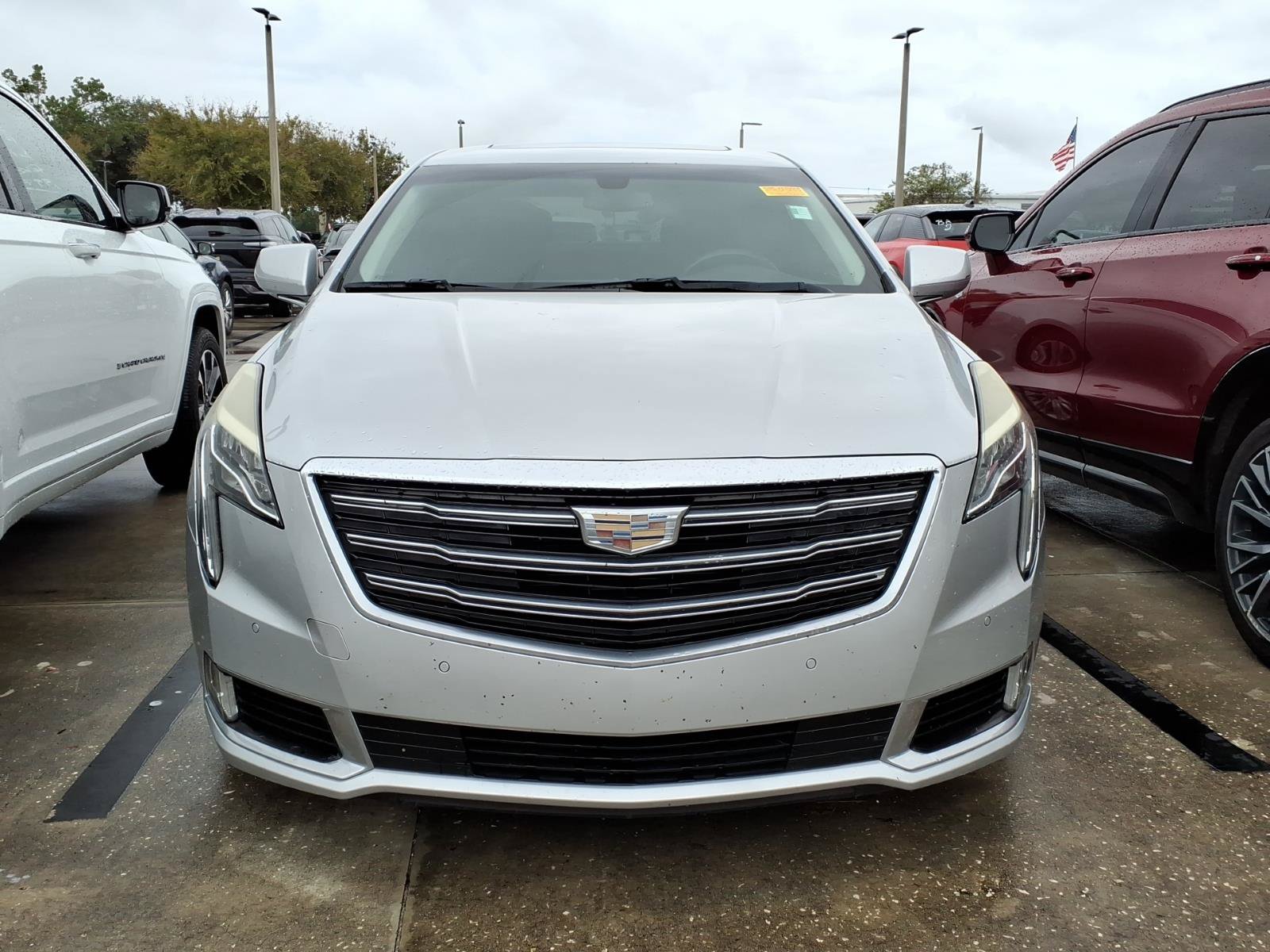 Used 2019 Cadillac XTS Luxury FWD image 2