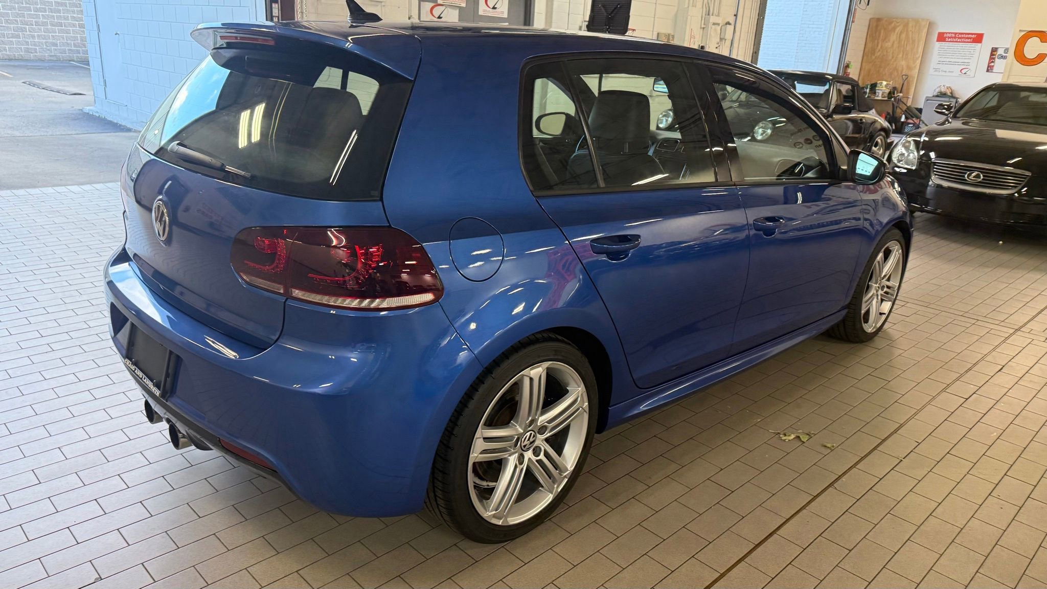 Used 2013 Volkswagen Golf R 4-Door AWD/4WD image 38