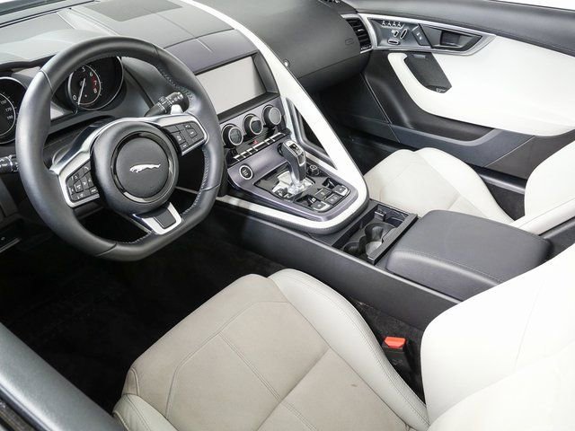 Used 2020 Jaguar F-TYPE Convertible image 26