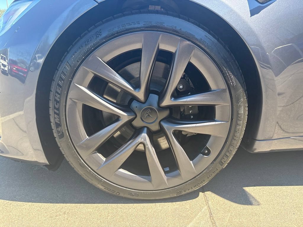 Used 2022 Tesla Model S AWD/4WD image 11