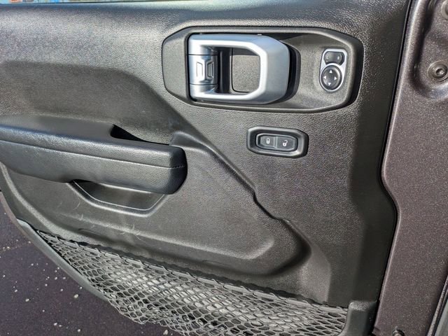 Certified 2022 Jeep Wrangler Unlimited Rubicon image 13