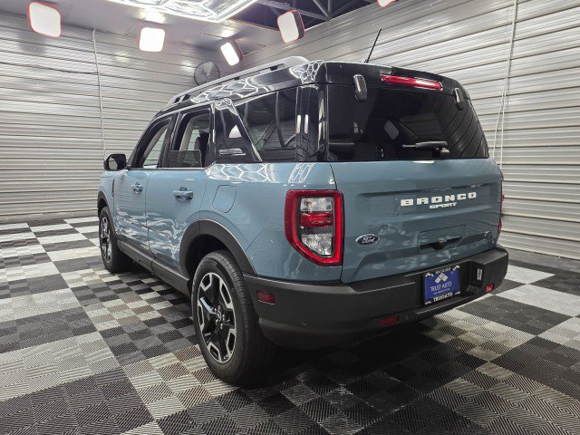 Used 2023 Ford Bronco Sport Outer Banks w/ Tech Package AWD/4WD image 8