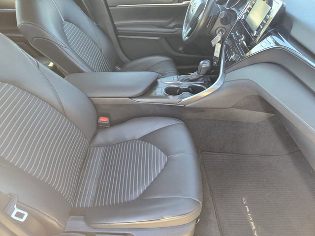 Used 2024 Toyota Camry SE w/ Cold Weather Package image 15
