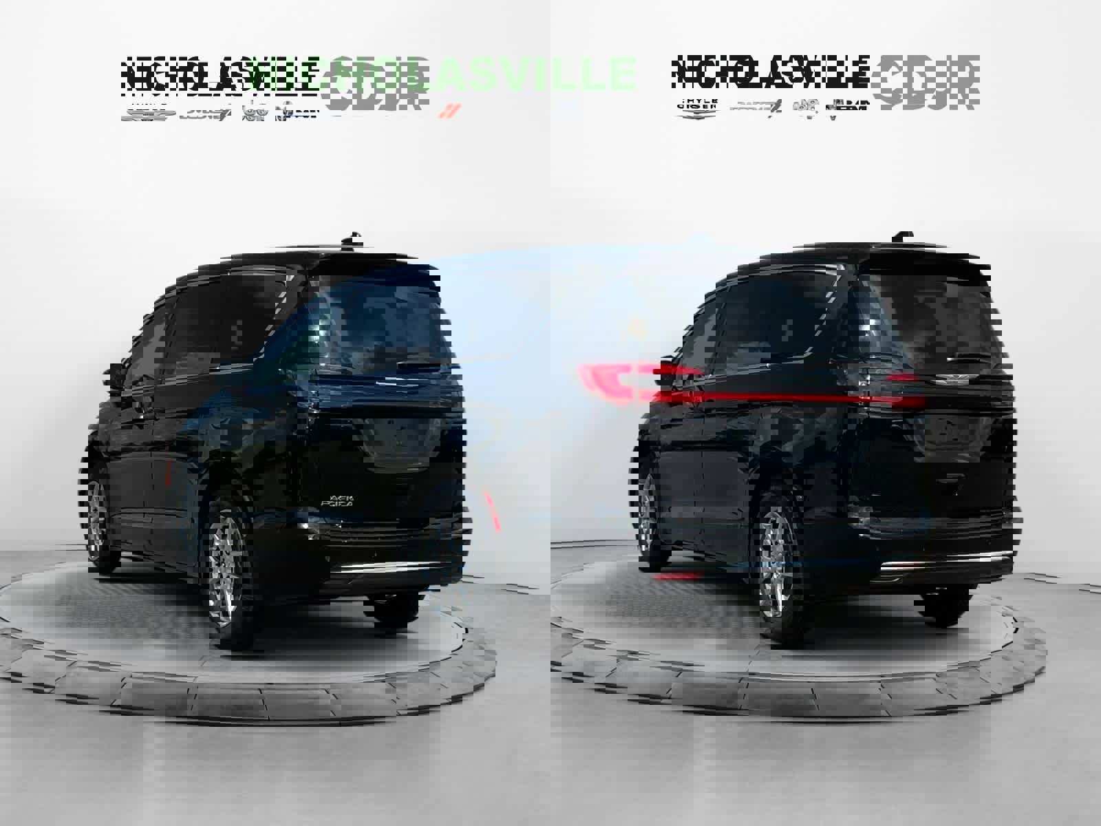 New 2025 Chrysler Pacifica Select image 4