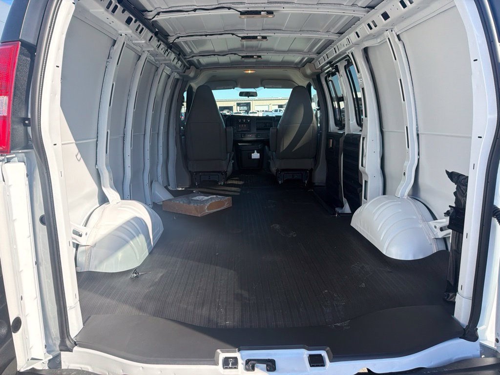 New 2027 Chevrolet Express 2500 w/ Driver Convenience Package RWD image 14