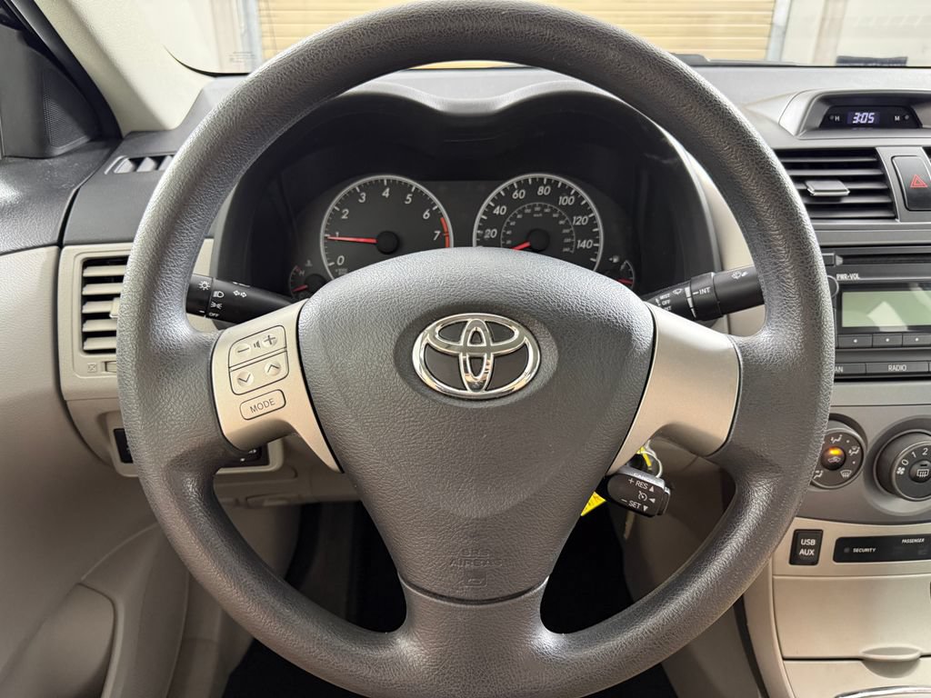 Used 2012 Toyota Corolla LE FWD image 14