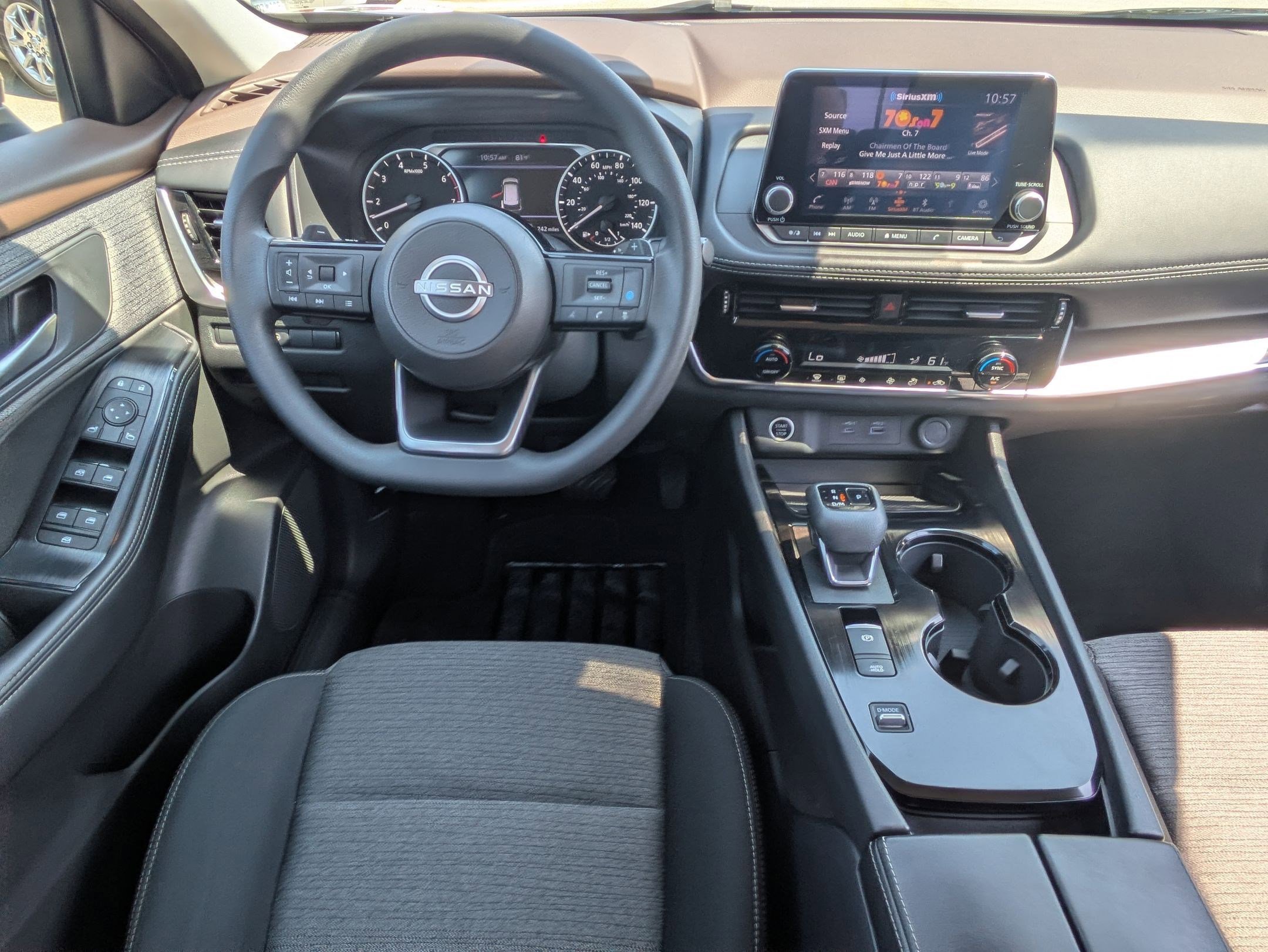 Certified 2023 Nissan Rogue SV FWD image 27