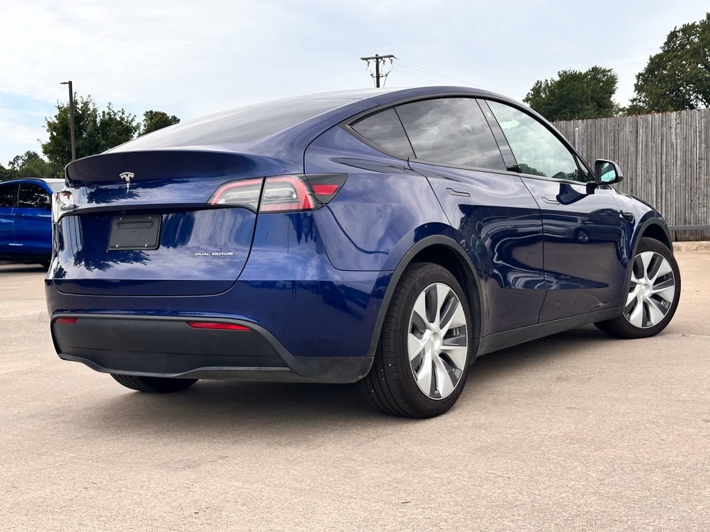 Used 2022 Tesla Model Y Long Range AWD/4WD image 5