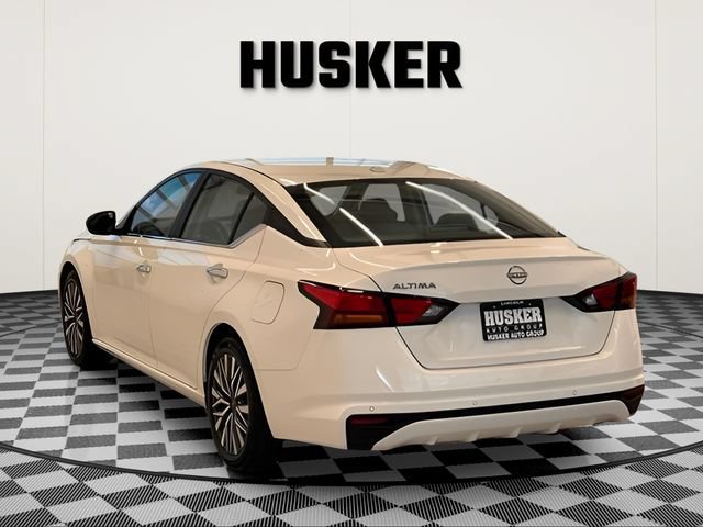 Used 2025 Nissan Altima 2.5 SV FWD image 5