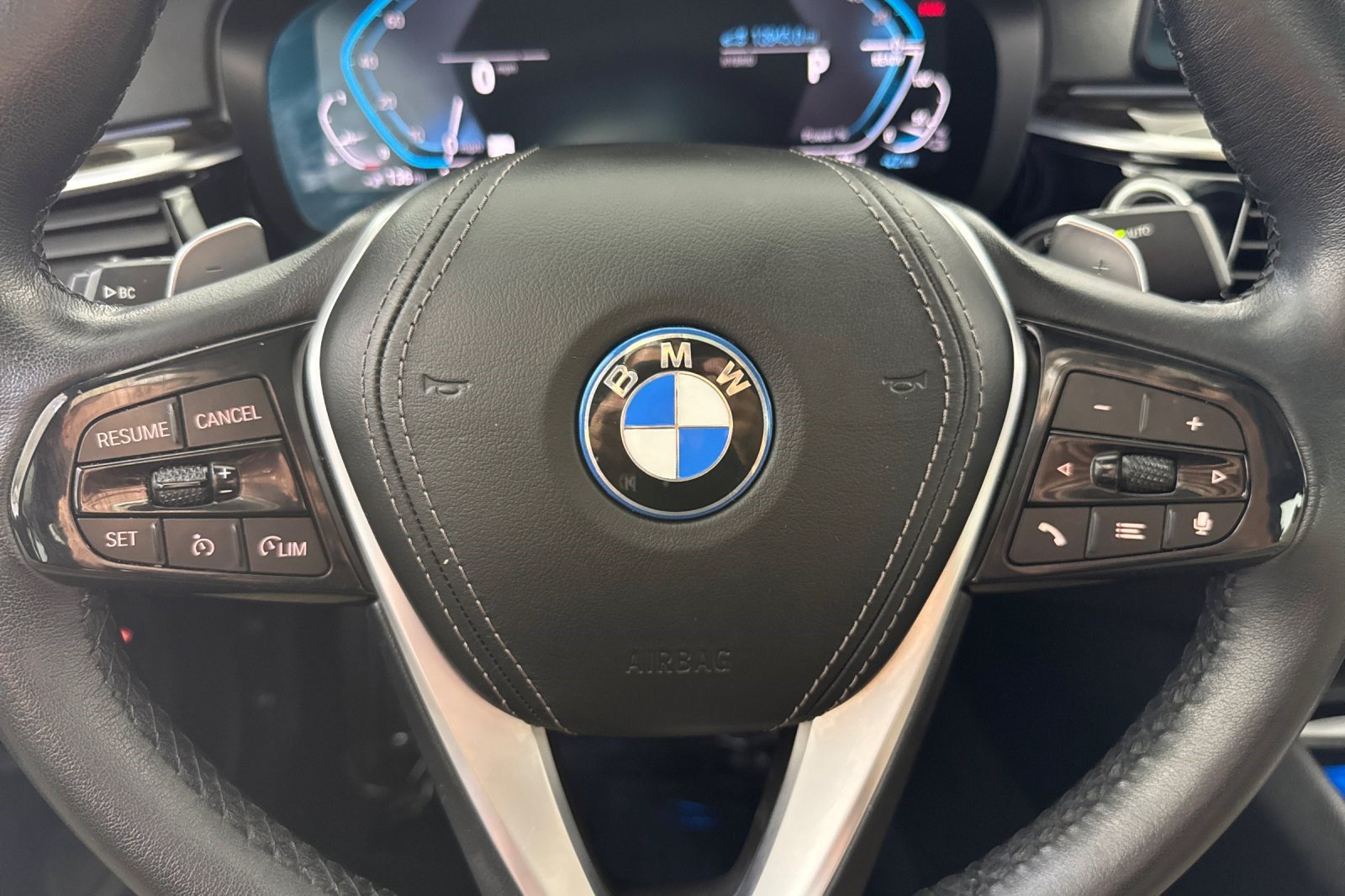 Certified 2023 BMW 530e w/ Premium Package RWD image 11