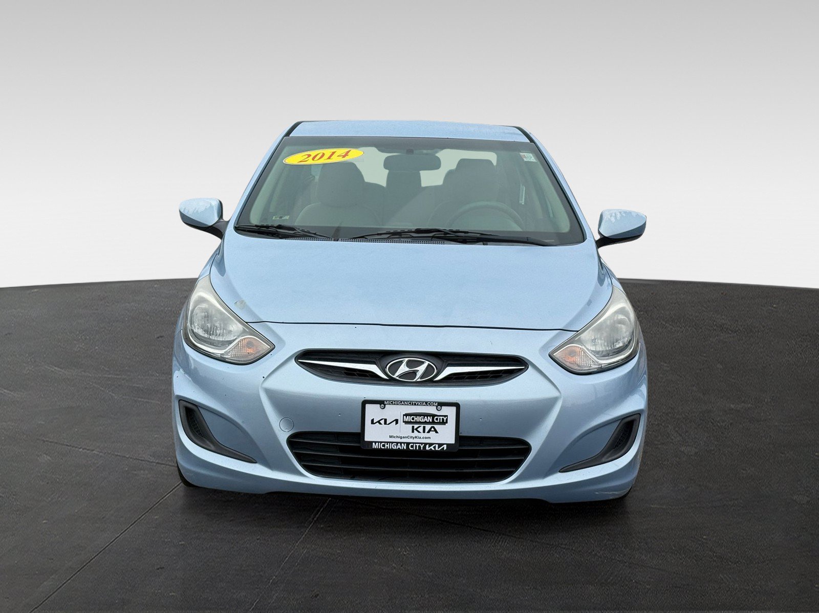 Used 2014 Hyundai Accent GLS FWD image 2