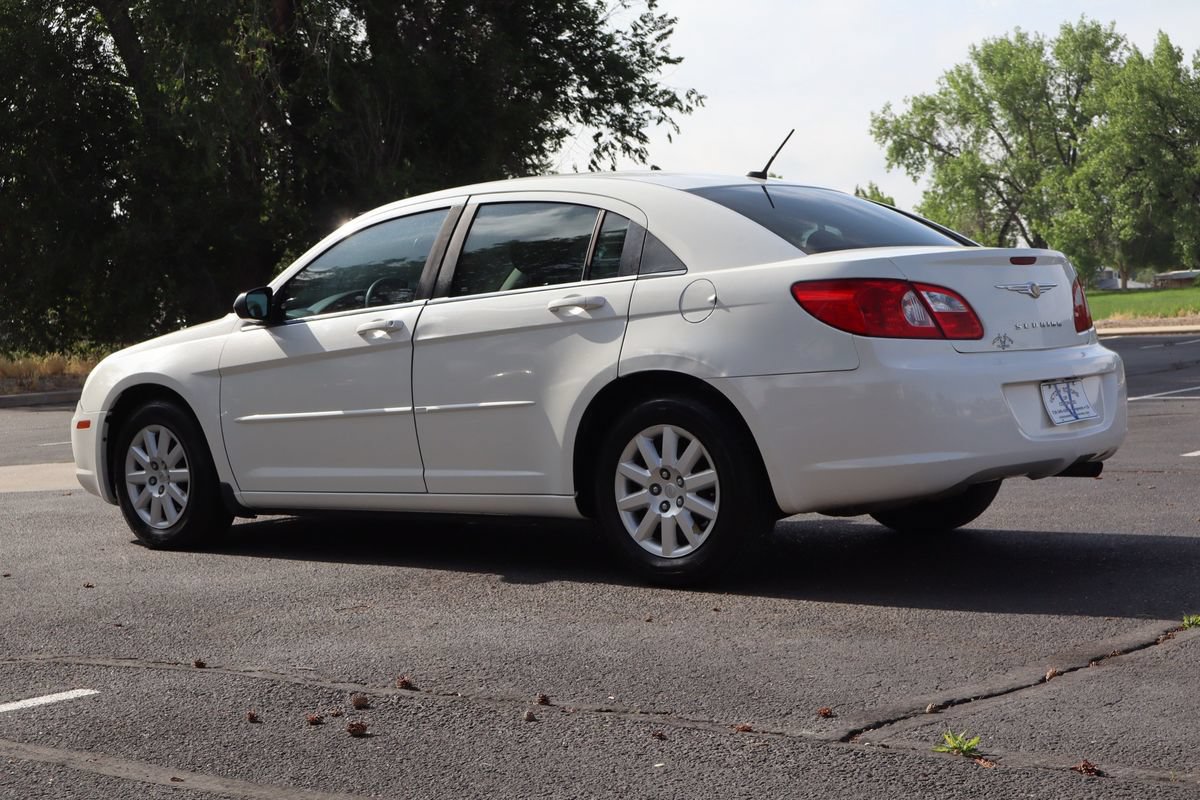 Used 2008 Chrysler Sebring LX FWD image 7