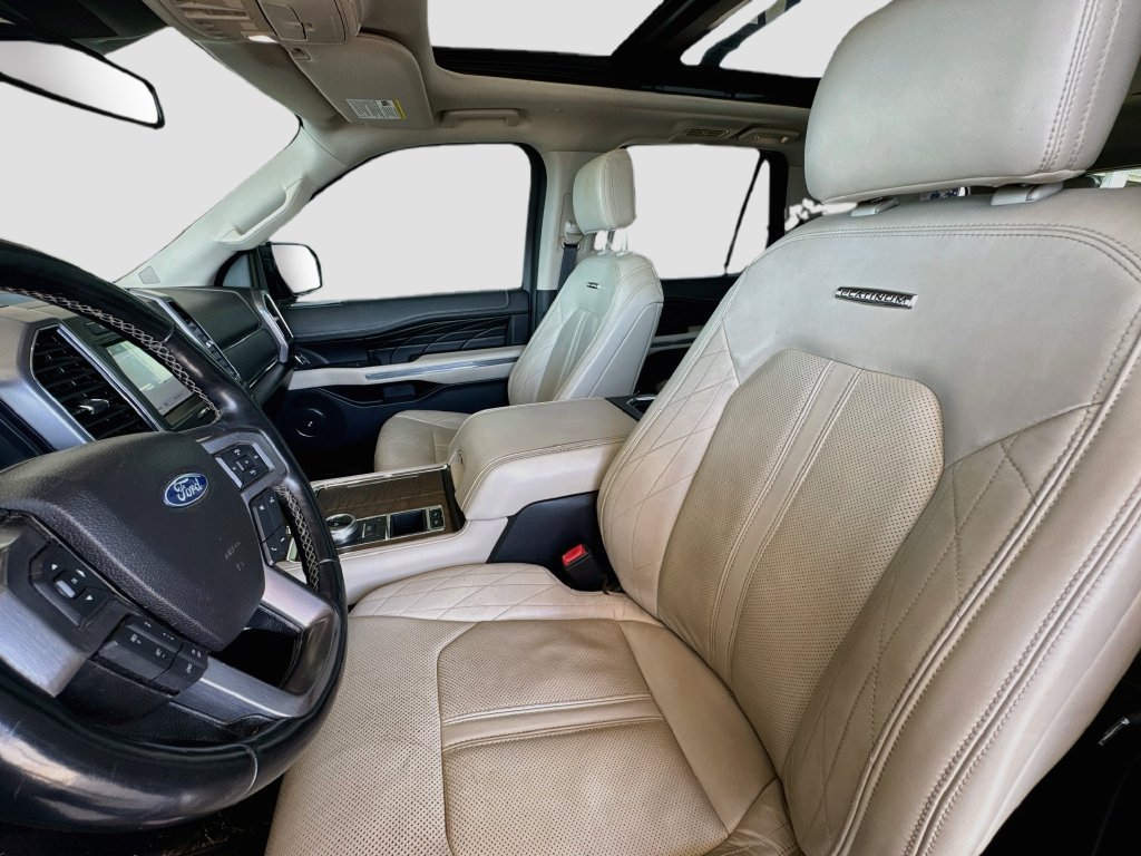 Used 2019 Ford Expedition Platinum RWD image 25