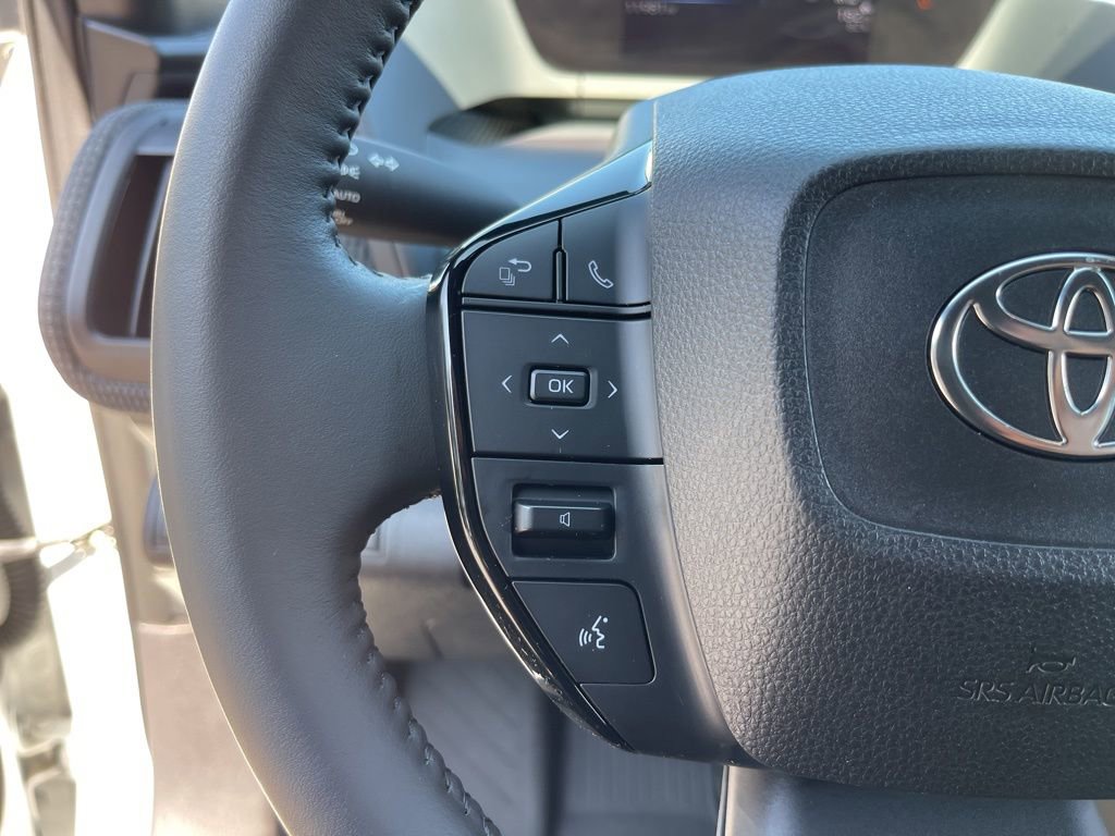 Used 2023 Toyota bZ4X XLE image 17