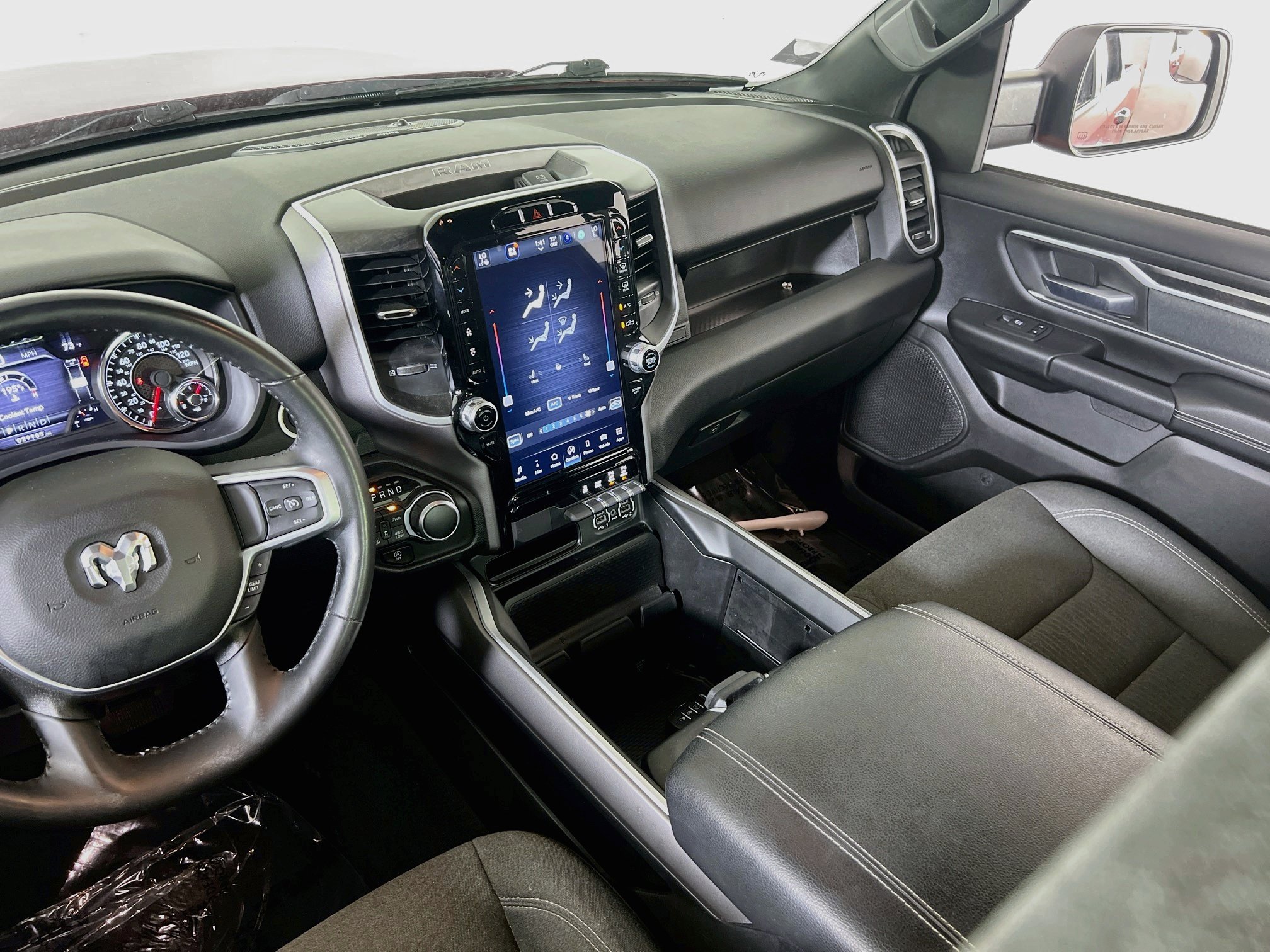 Used 2023 RAM 1500 Big Horn AWD/4WD image 23