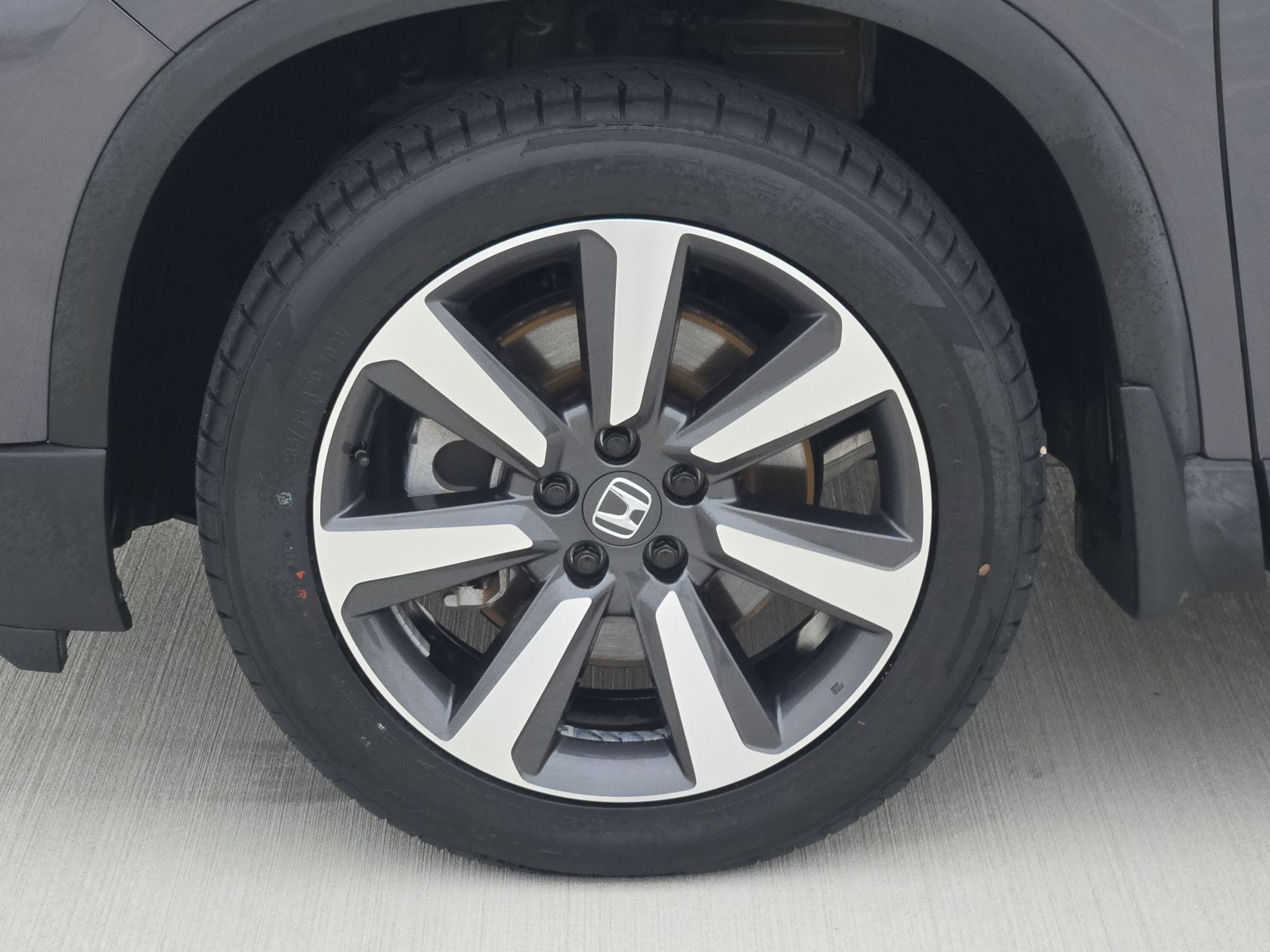 Certified 2023 Honda Pilot Touring image 11
