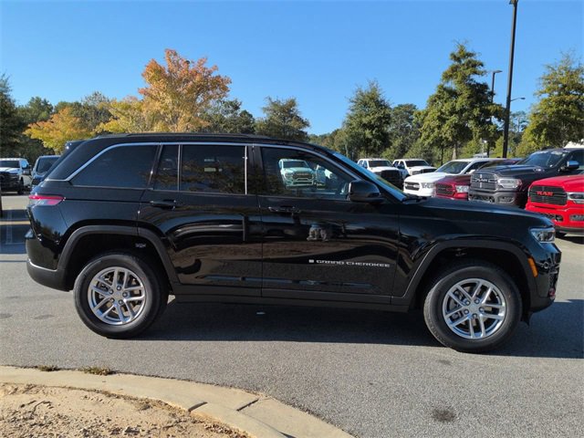New 2025 Jeep Grand Cherokee Laredo X image 3