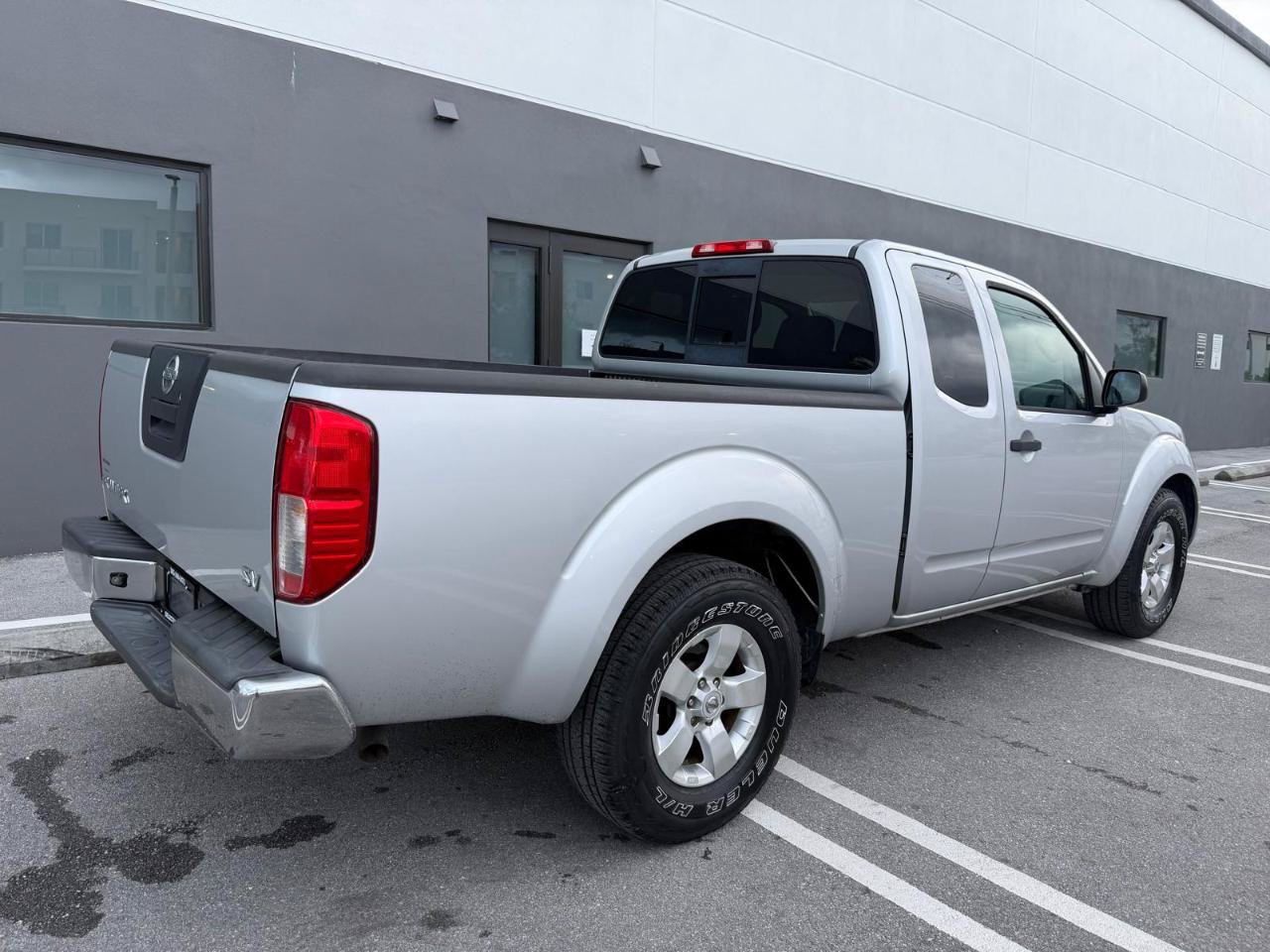 Used 2012 Nissan Frontier SV RWD image 12