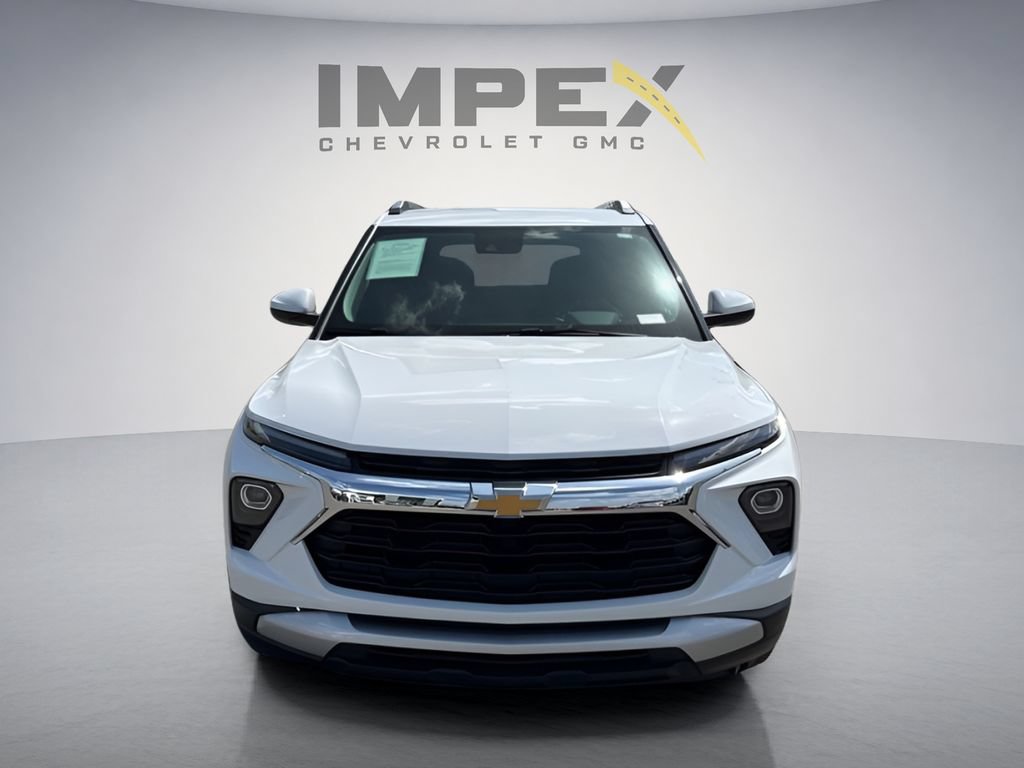 Used 2025 Chevrolet TrailBlazer LT AWD/4WD image 8