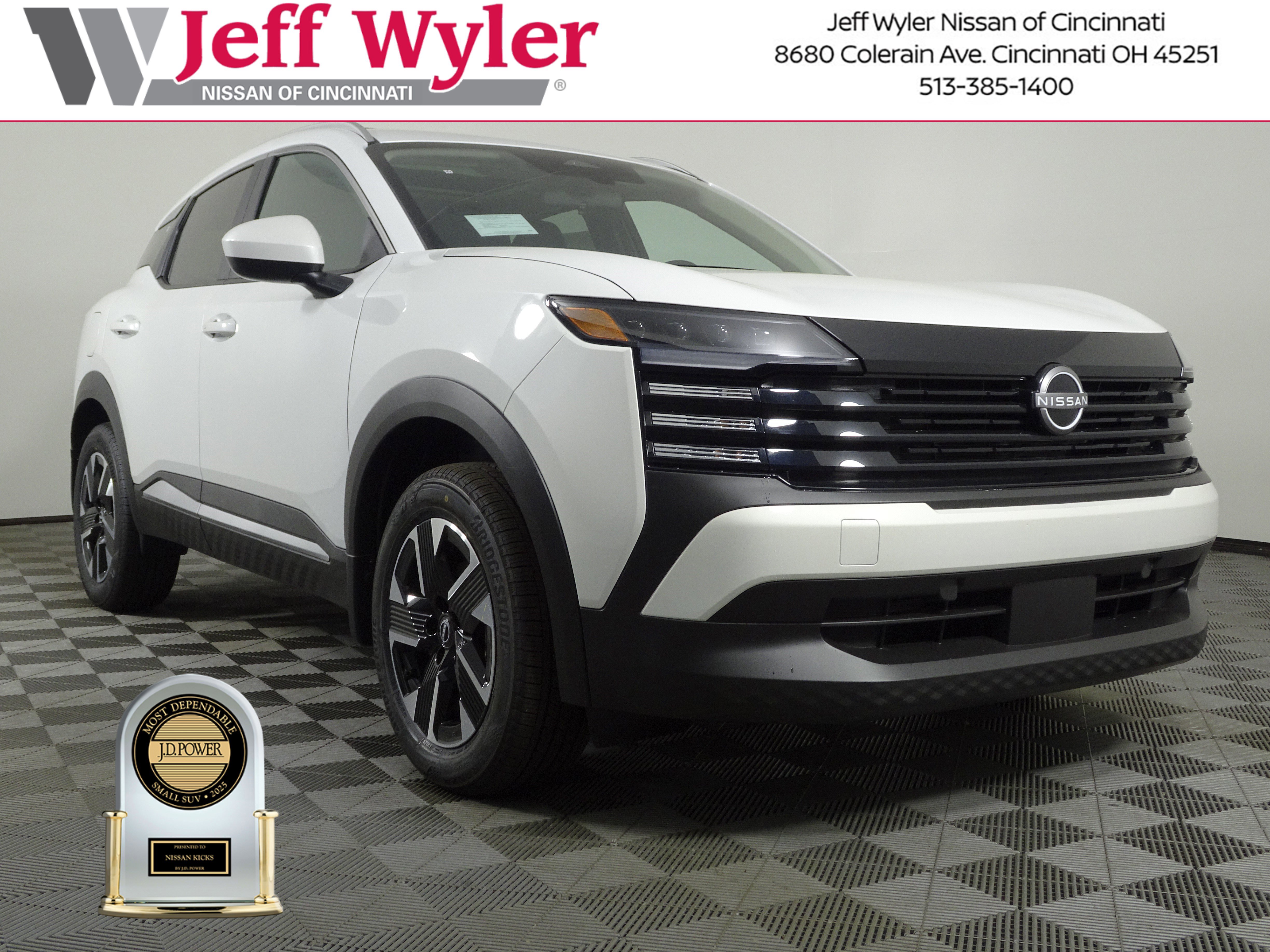 New 2025 Nissan Kicks SV w/ SV Premium Package