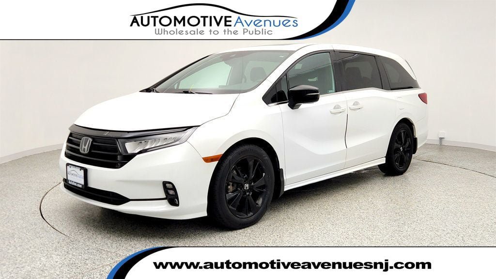 Used 2023 Honda Odyssey Sport image 1