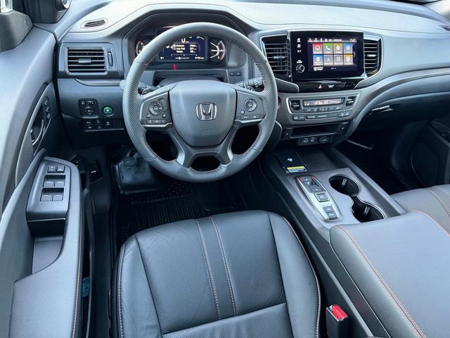 Used 2025 Honda Passport TrailSport image 32