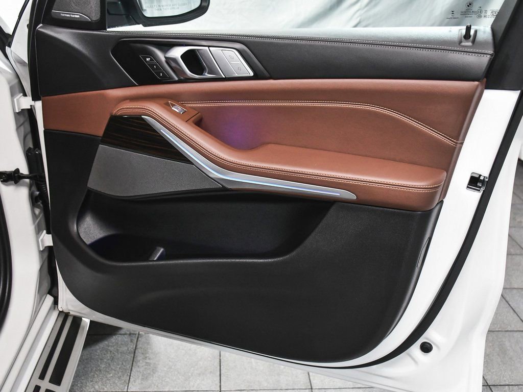 Used 2026 BMW X7 xDrive40i image 13