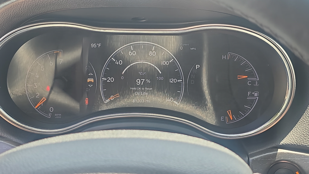 Used 2018 Jeep Grand Cherokee Altitude AWD/4WD image 17