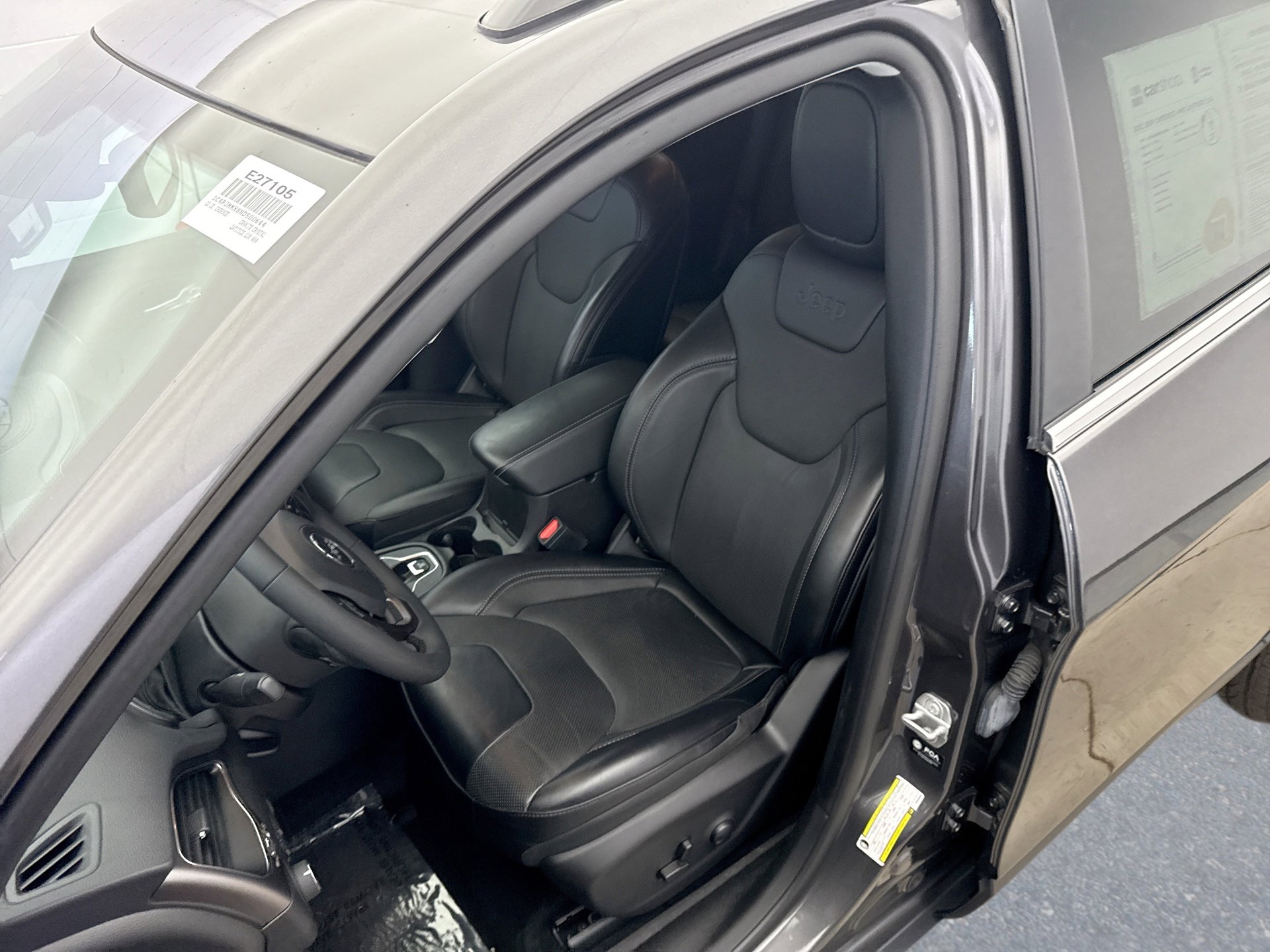 Used 2022 Jeep Cherokee Latitude Lux image 11