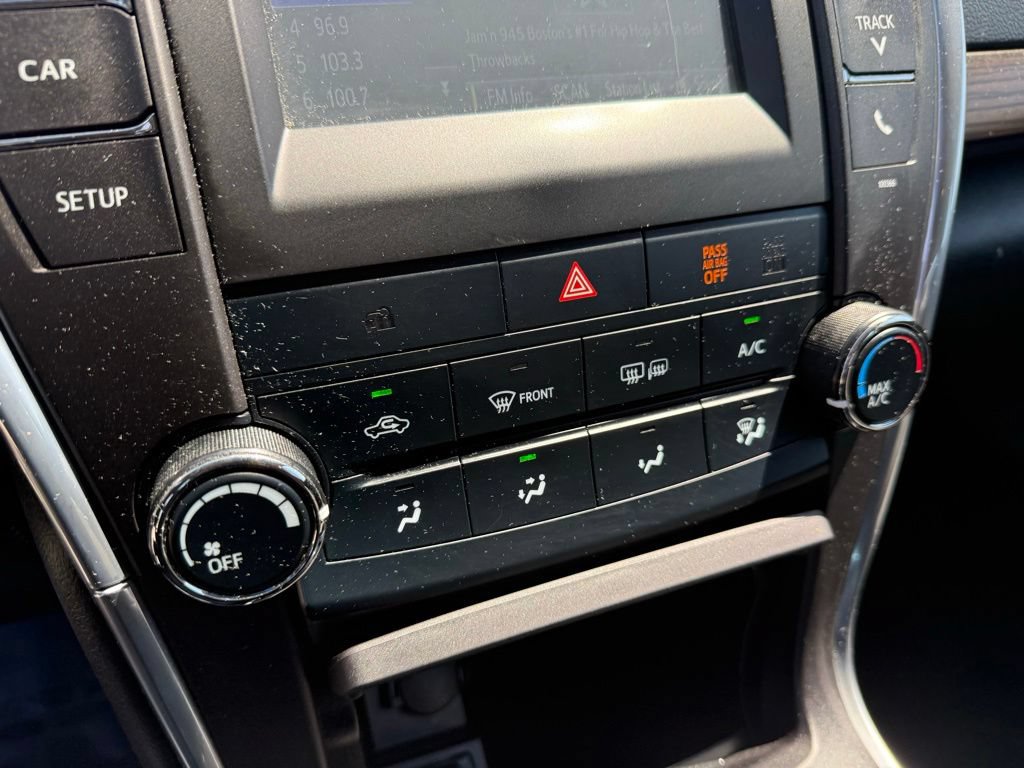 Used 2015 Toyota Camry LE FWD image 28