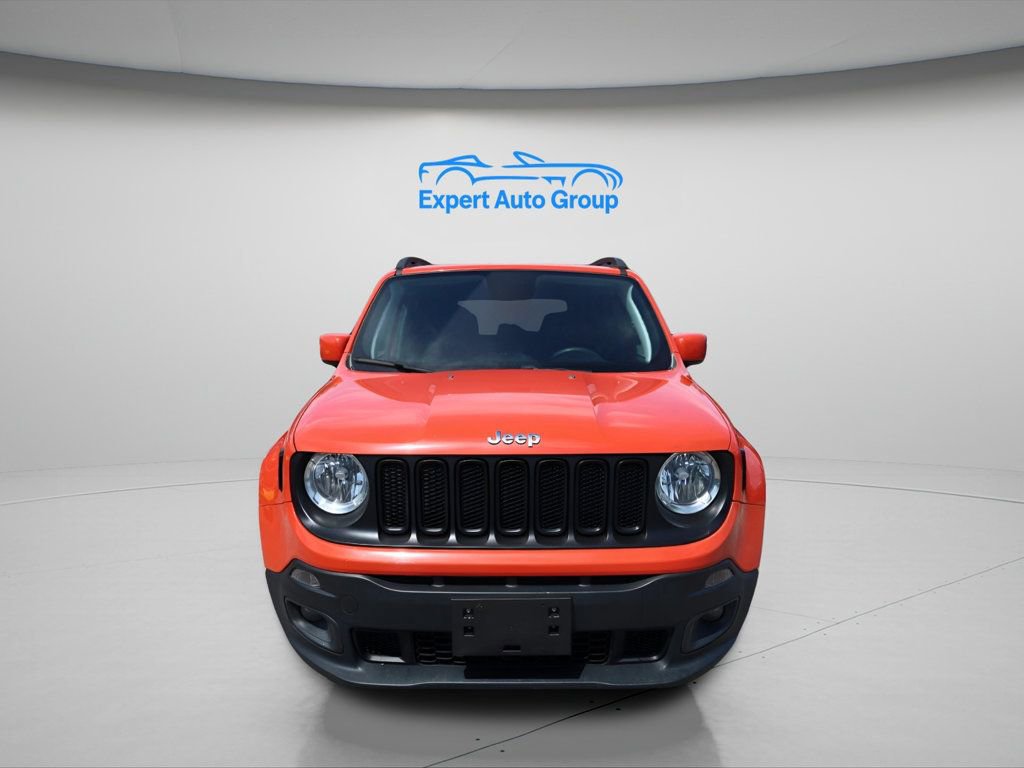 Used 2018 Jeep Renegade Latitude FWD image 8
