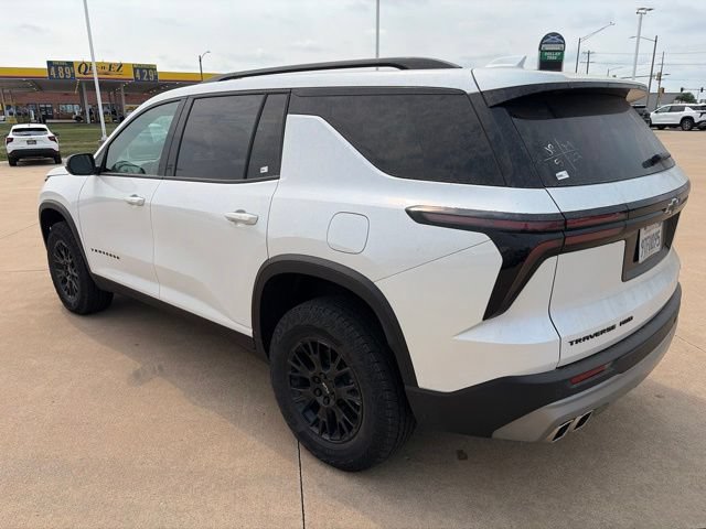 Used 2025 Chevrolet Traverse Z71 w/ LPO, Floor Liner Package AWD/4WD image 4
