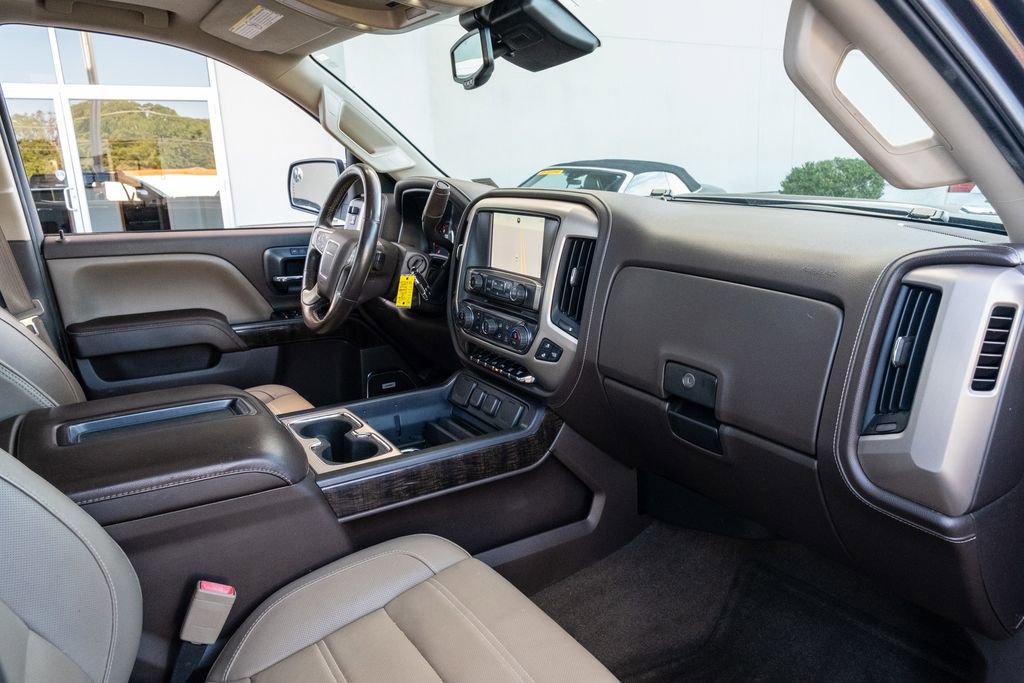 Used 2015 GMC Sierra 2500 Denali w/ Duramax Plus Package image 27
