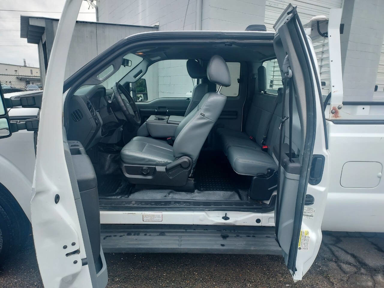 Used 2015 Ford F250 XL w/ Power Equipment Group image 16