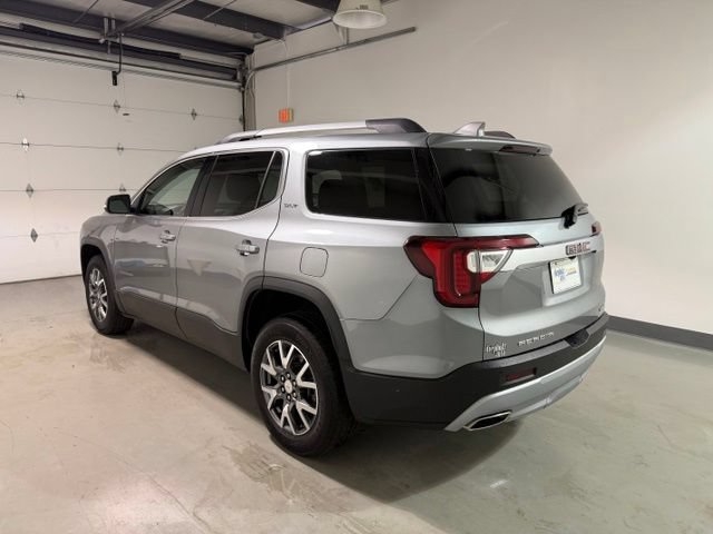 Used 2023 GMC Acadia SLT AWD/4WD image 5