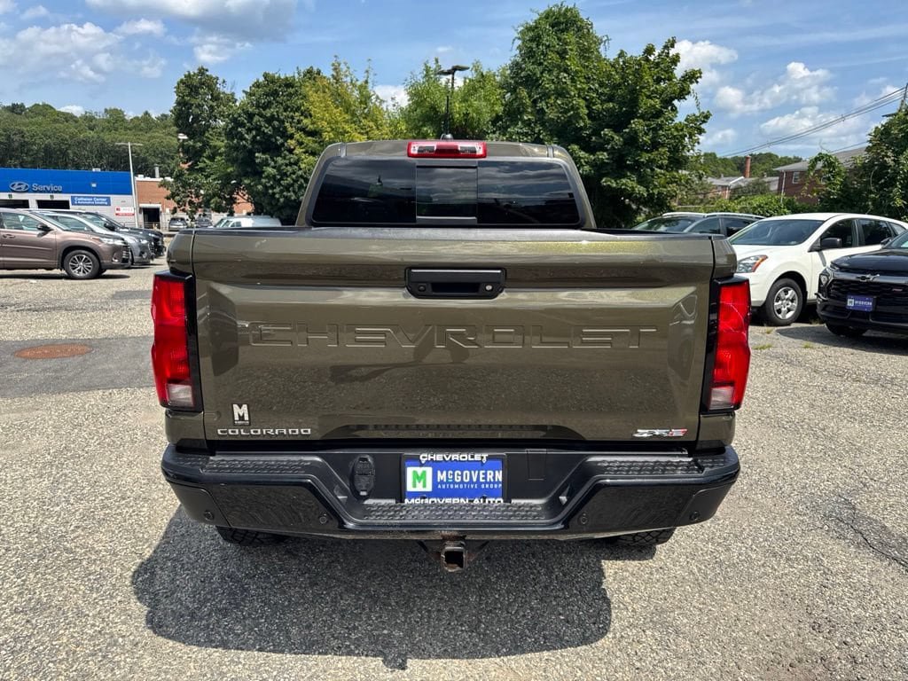 Used 2025 Chevrolet Colorado ZR2 w/ Technology Package AWD/4WD image 5
