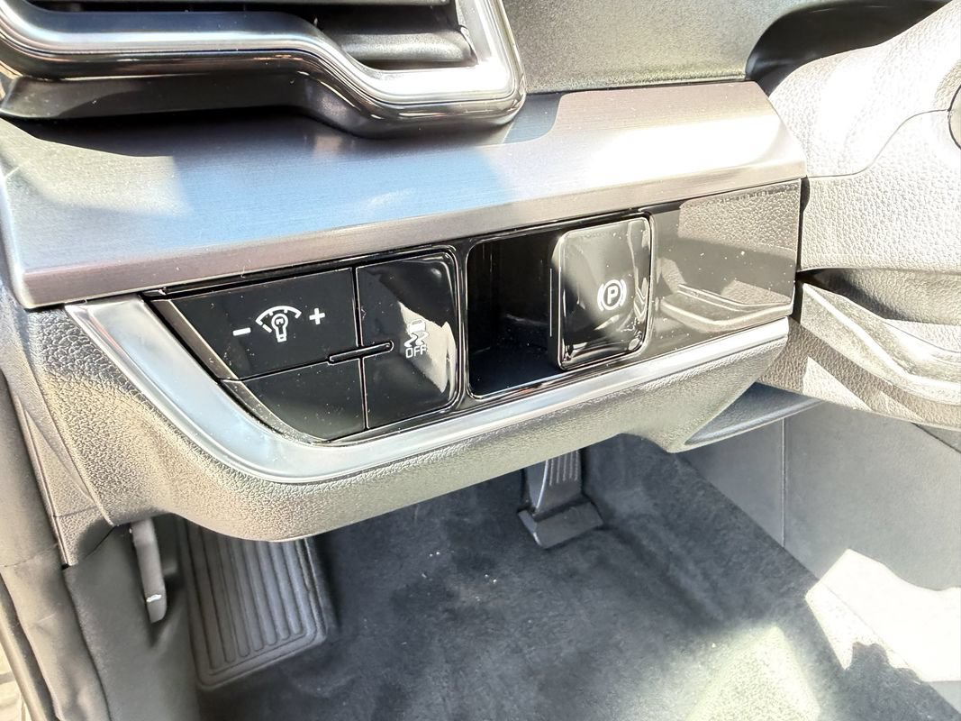 Used 2023 Kia Sportage EX FWD image 24