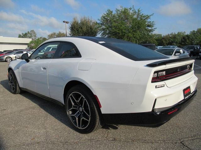 New 2026 Dodge Charger R/T AWD/4WD image 4