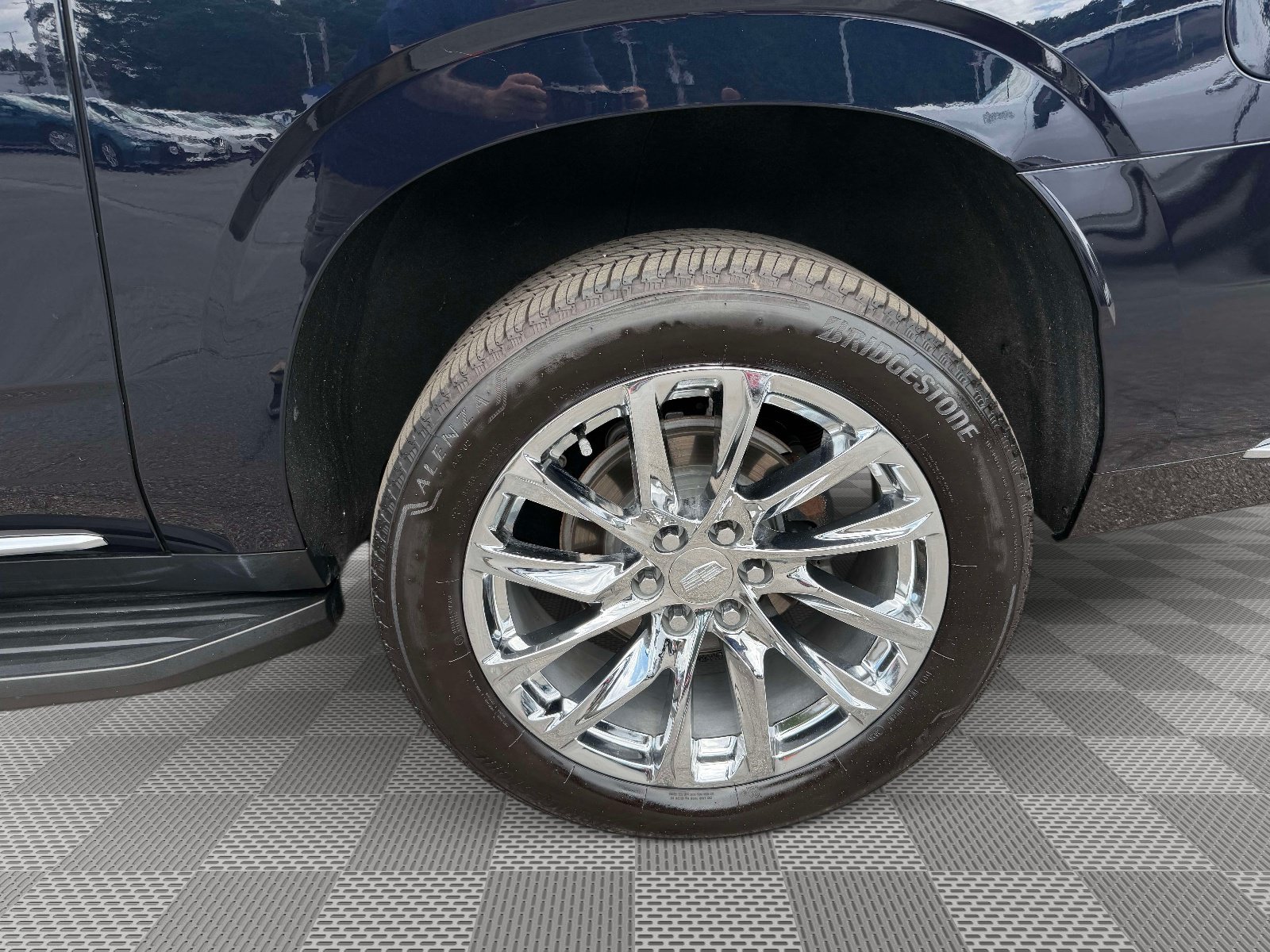 Certified 2022 Cadillac Escalade ESV Premium Luxury Platinum w/ LPO, Radiant Package AWD/4WD image 33