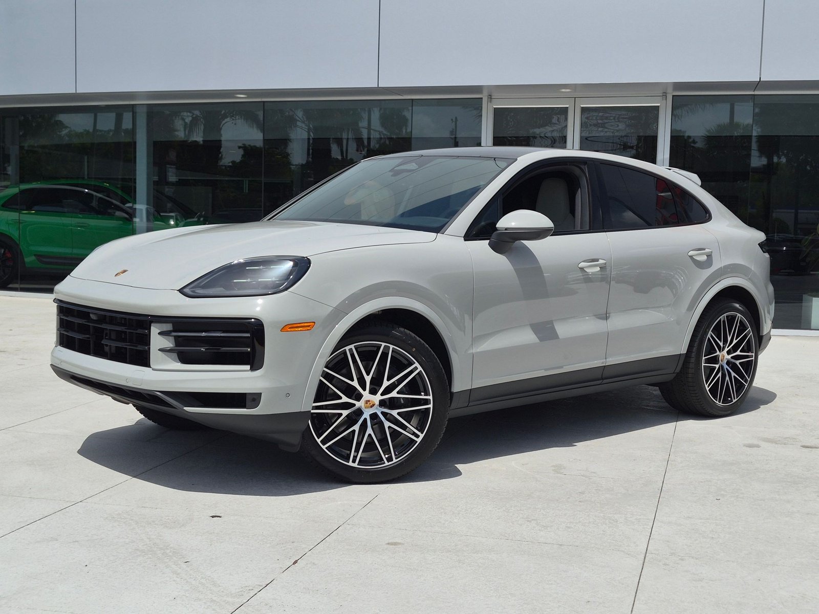 New 2026 Porsche Cayenne Coupe AWD/4WD image 1
